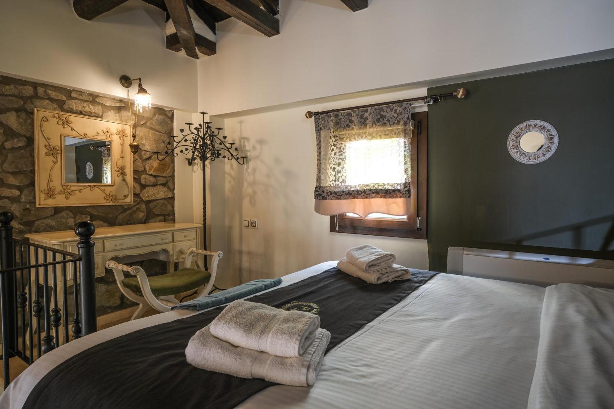 Pindos Resort Kraniá Екстериор снимка
