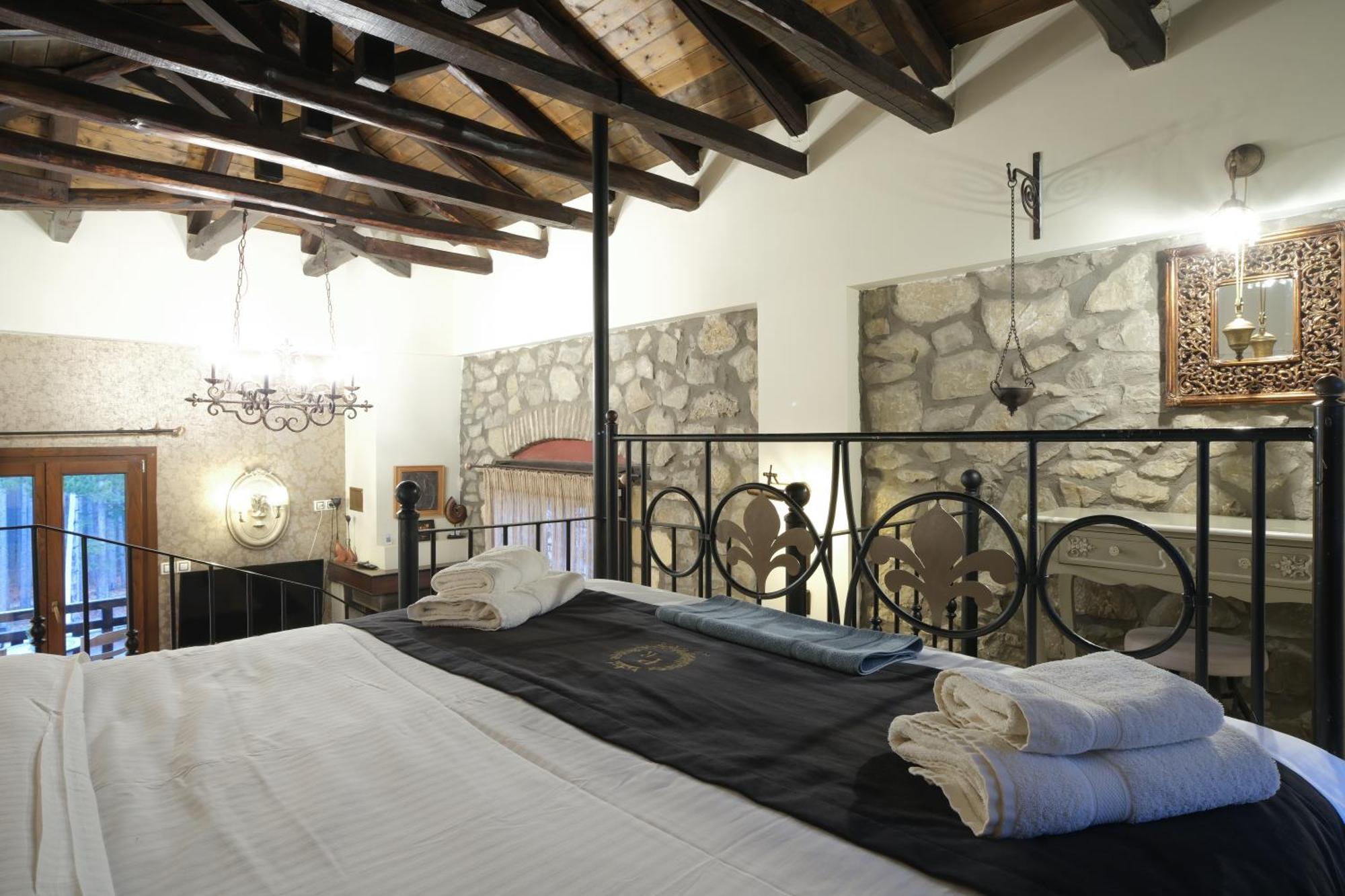 Pindos Resort Kraniá Екстериор снимка