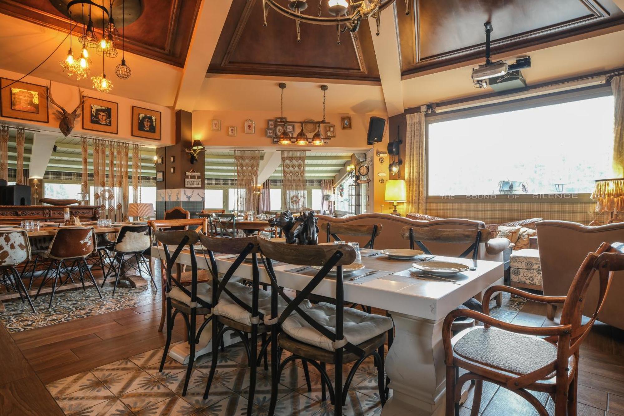 Pindos Resort Kraniá Екстериор снимка